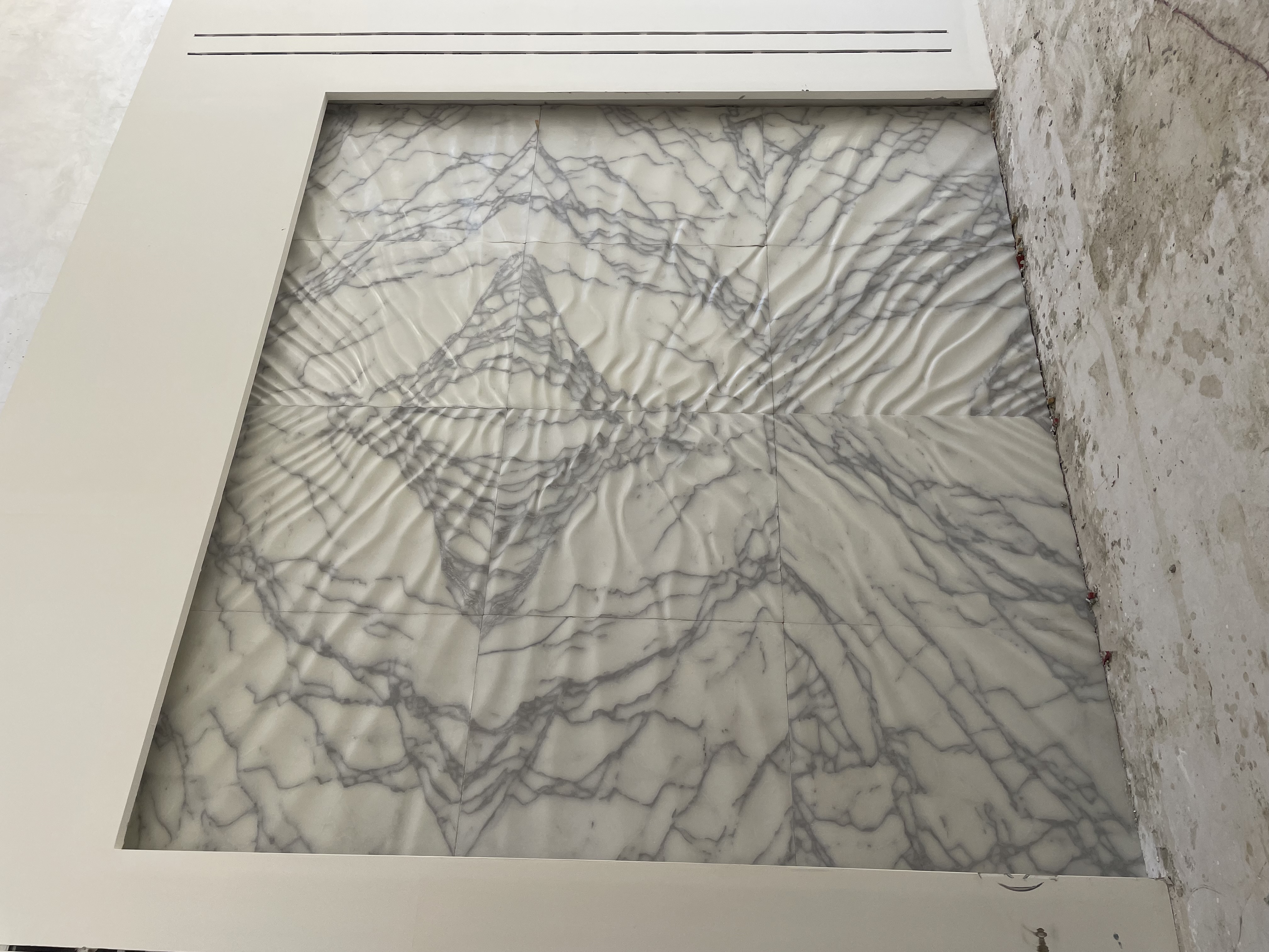 Flowing Line-Art Marble Wall by MarbleVeins.